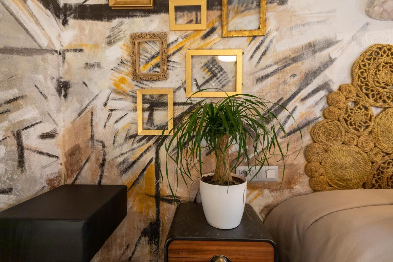 Domus Lapidis - La Galeria Apartman Bogarra Kültér fotó
